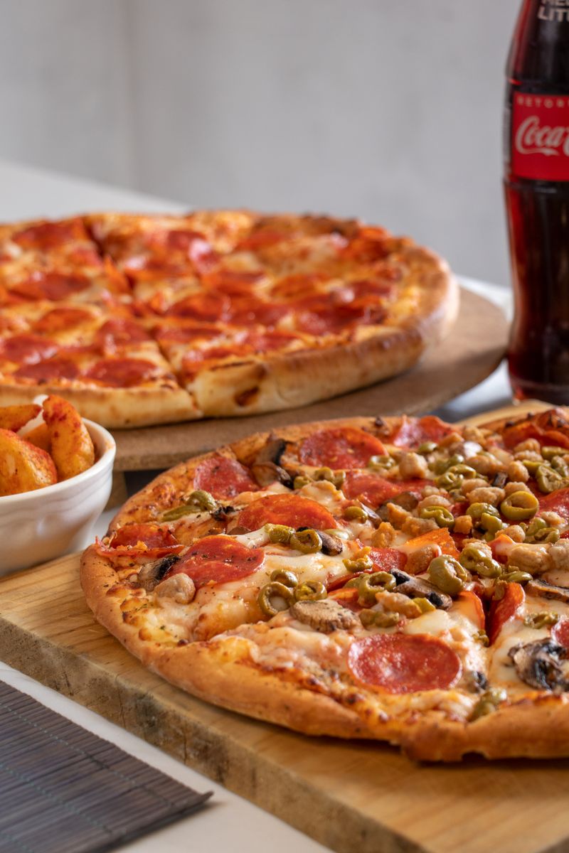 Large Pepperoni Pizza